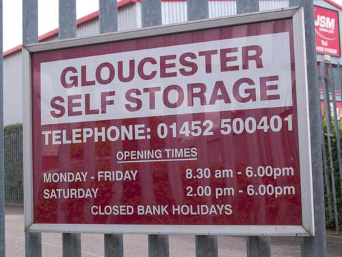 For your convenience, Gloucester Self Storage have long opening hours.
